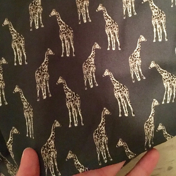 Giraffe print blouse, H&M - Picture 2 of 2